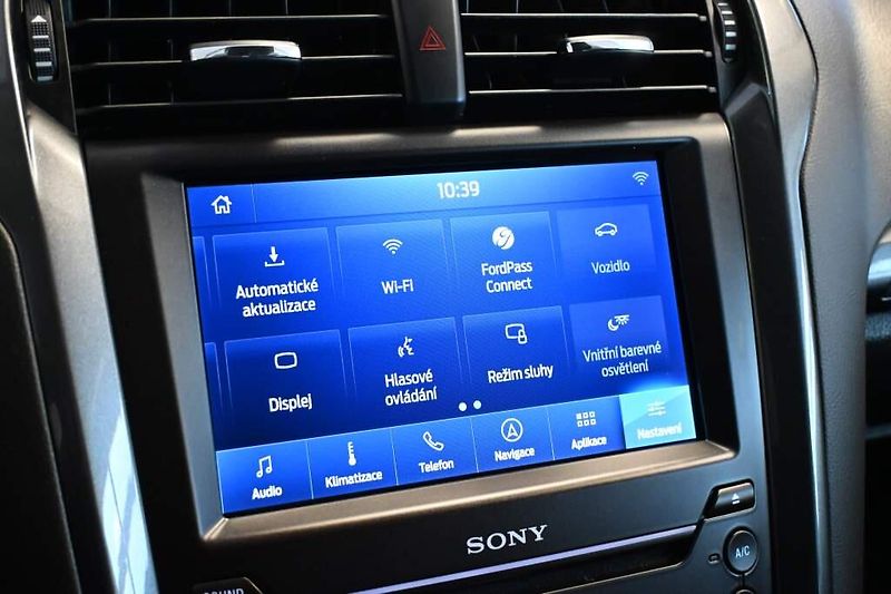 Ford Mondeo (2022) 2.0 140 KW LED SONY ACC 8AT EC - fotka 18 z 41
