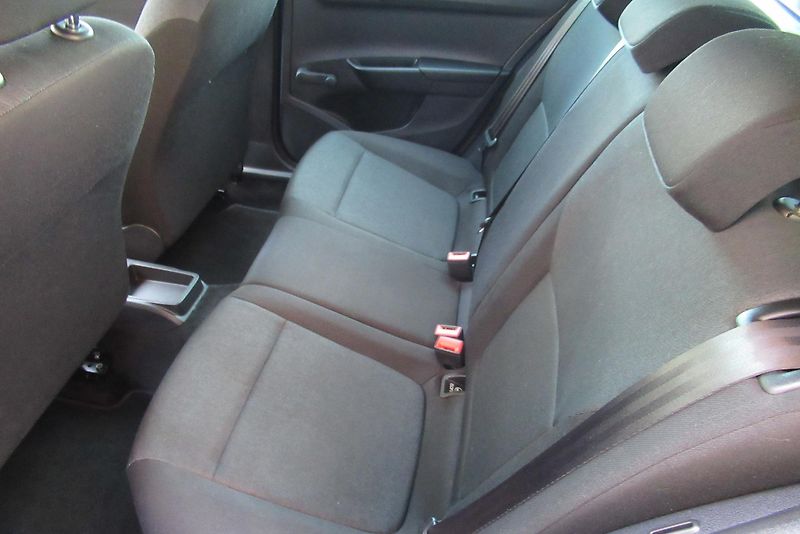 Škoda Fabia 1.0 MPi KLIMA SADA KOL - fotka 16 z 21