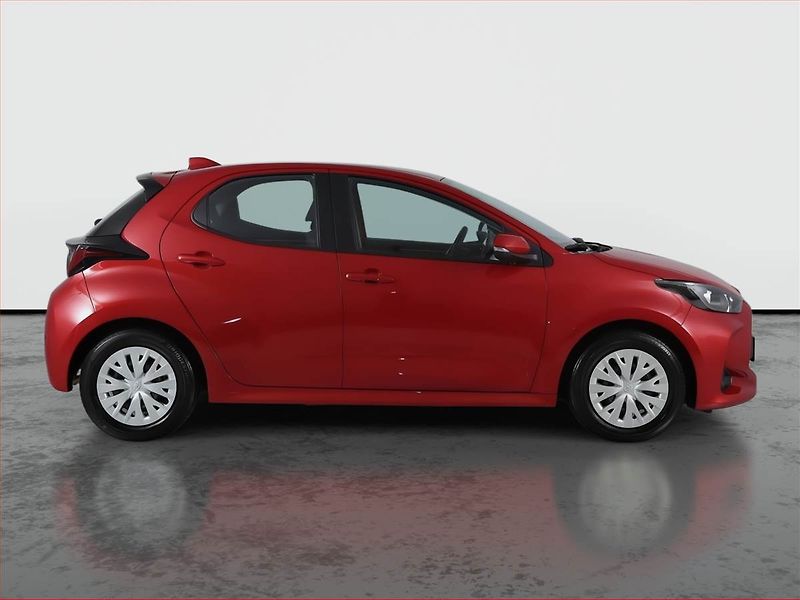 Toyota Yaris (2022) 1.5 VVT-i Hybrid, Automat, ČR - fotka 6 z 22