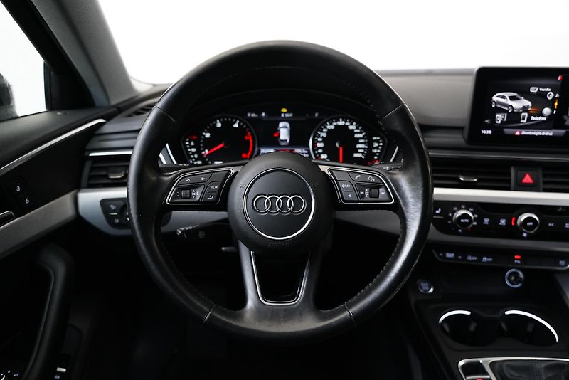 Audi A4 - fotka 18 z 26