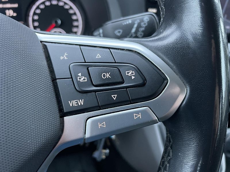 Volkswagen Caravelle 2,0TDi 110kW comfortLINE 5míst - fotka 24 z 32