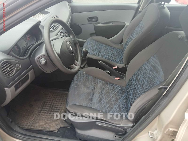 Renault Clio (2007) 1.2i, ČR - fotka 3 z 3
