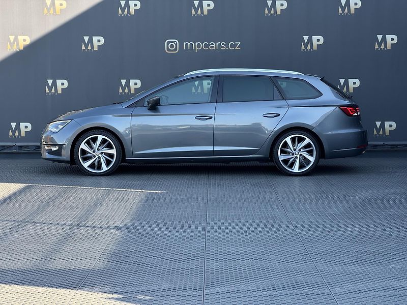 Seat Leon (2016) 1.4 TSi DSG FR, PANO, ACC      - fotka 5 z 47