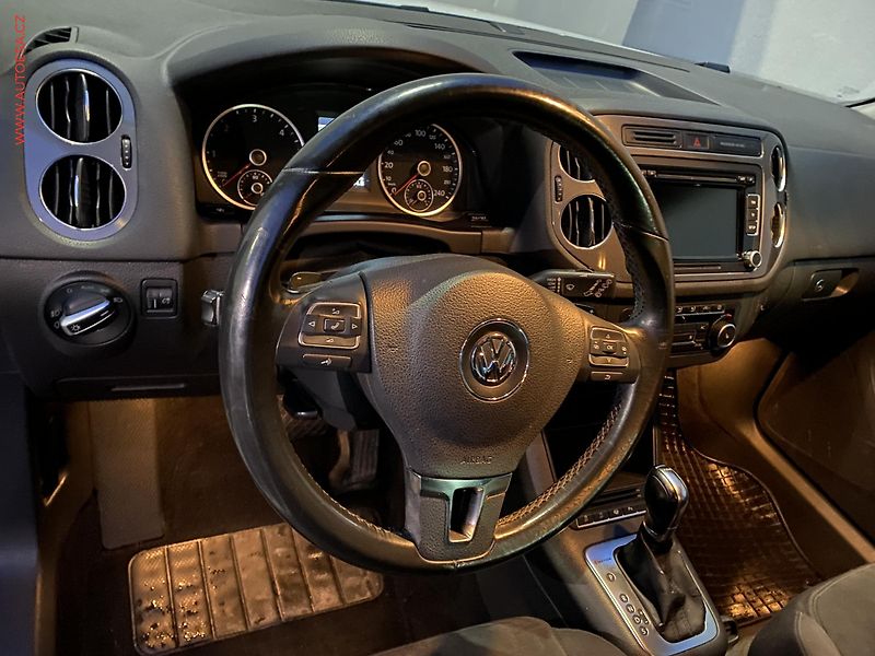 Volkswagen Tiguan (2011) 2.0TDi 4x4, ČR, Sport, DSG - fotka 12 z 16