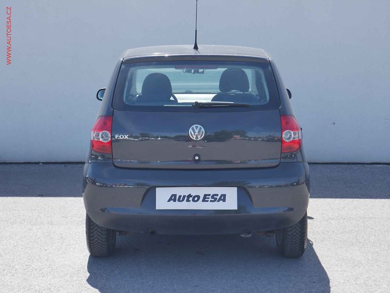 Volkswagen Fox (2008) 1.2i, Klima - fotka 5 z 13