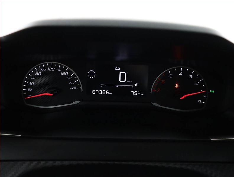 Peugeot 208 (2021) Active 1.2 PureTech - fotka 9 z 15
