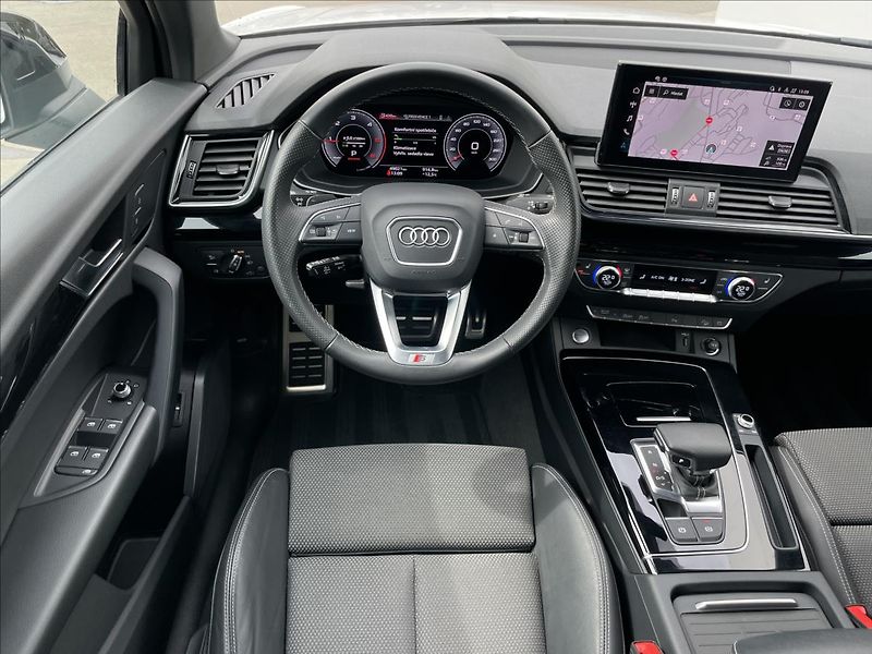Audi Q5 2,0 TDI quattro S line  Sportb - fotka 7 z 23