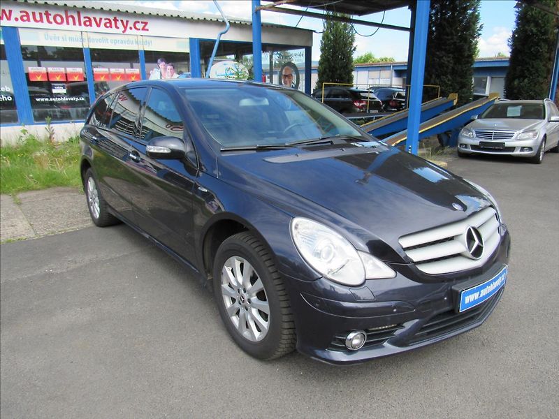 Mercedes-Benz Třídy R 3,0 320 CDI L 4-Matic - fotka 3 z 35
