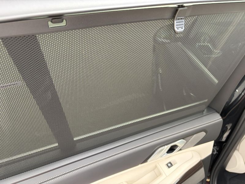 BMW X5 (2025) 30d INDIVIDUAL 22
