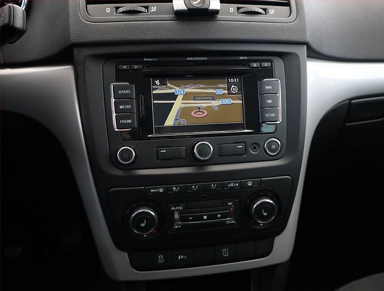 Škoda Yeti (2010) 1.4 TSI, Navi, Tempomat - fotka 10 z 18