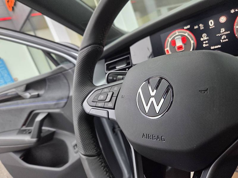 Volkswagen Tayron (2026) R-line 2.0 TDI 142 kW 4M DSG 7 - fotka 21 z 62