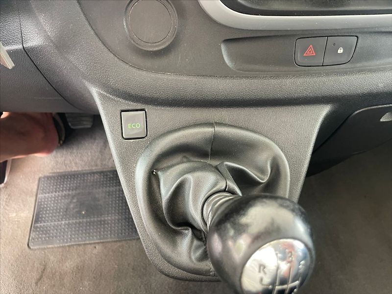 Fiat Talento 1,6 MultiJet LONG 8míst Klima - fotka 18 z 34