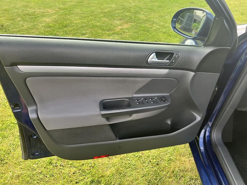 Volkswagen Golf 1.4TSI 90KW,DSG,DIGI,TEMPOMAT - fotka 12 z 45