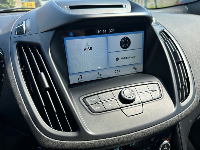 Ford Kuga (2017) 1,5 110kw EcoBoost ST-line - fotka 19 z 23