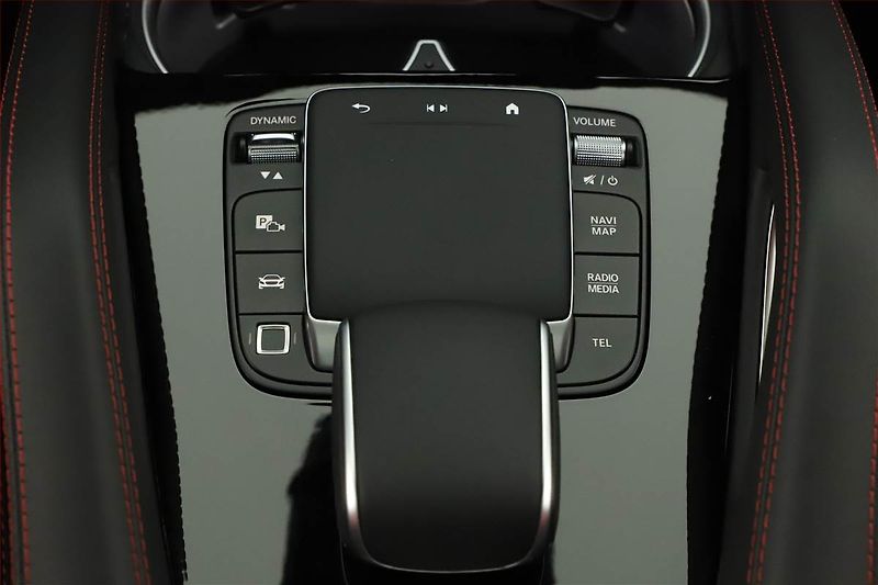 Mercedes-Benz GLE (2025) 53 AMG 4MATIC+, AMG, VZDUCH - fotka 24 z 31