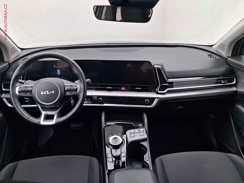 Kia Sportage (2024) 1.6 T-GDi, ČR, Exclusive, AT - fotka 8 z 22