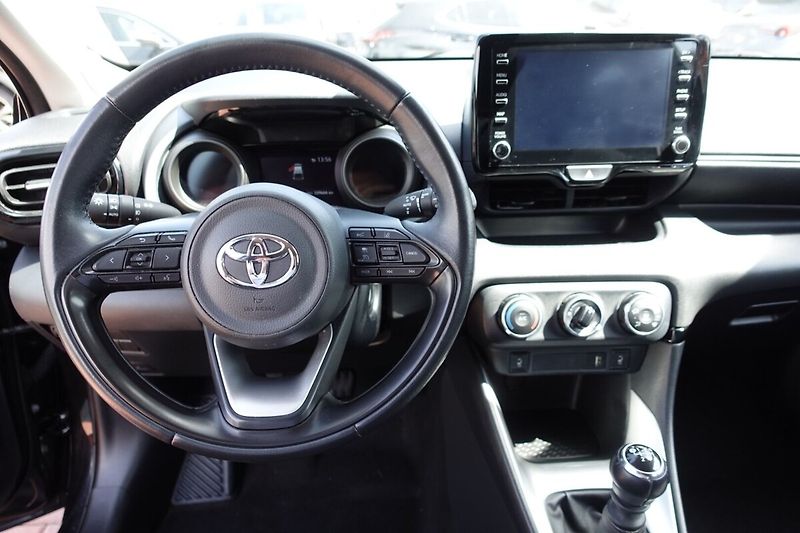Toyota Yaris 1.5TNGA 125 - 6 MT Comfort Tec - fotka 15 z 27