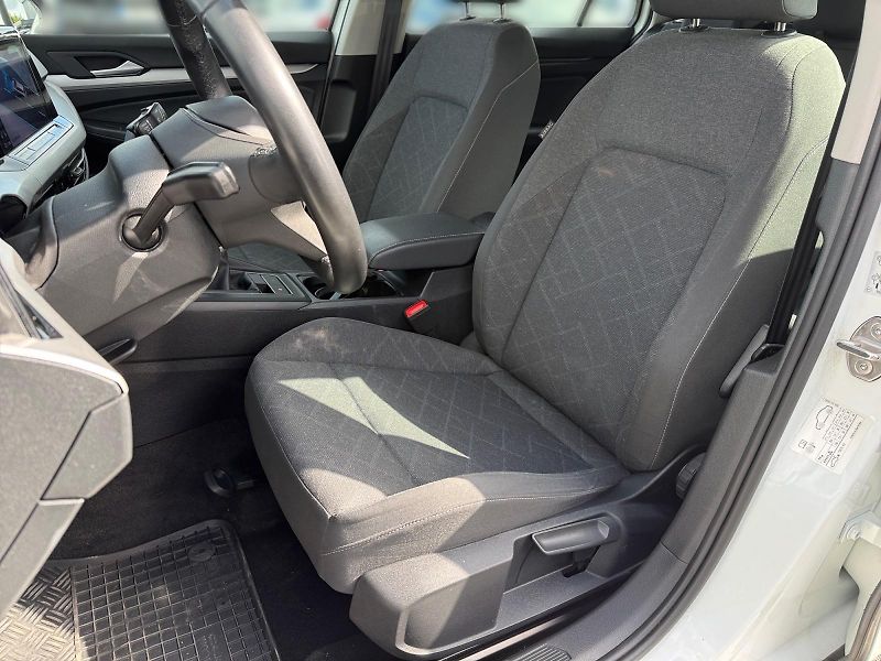 Volkswagen Golf Variant (2024) LIFE 1.5TSI 96kW CZ DPH - fotka 7 z 11