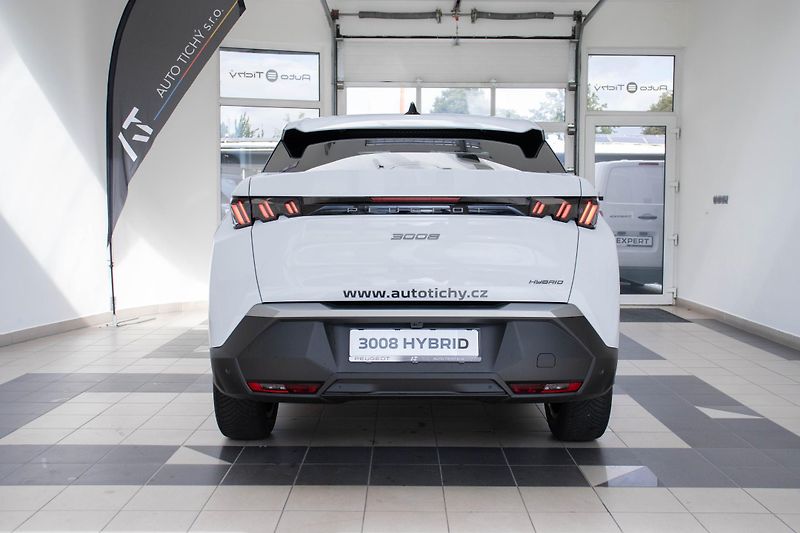 Peugeot 3008 BUSINESS Hybrid 145 e-DCS6 - fotka 5 z 16