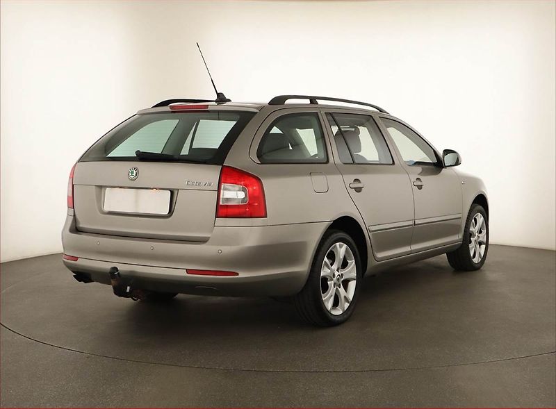 Škoda Octavia (2009) Laurin&Klement 1.8 TSI, 4X4 - fotka 5 z 16