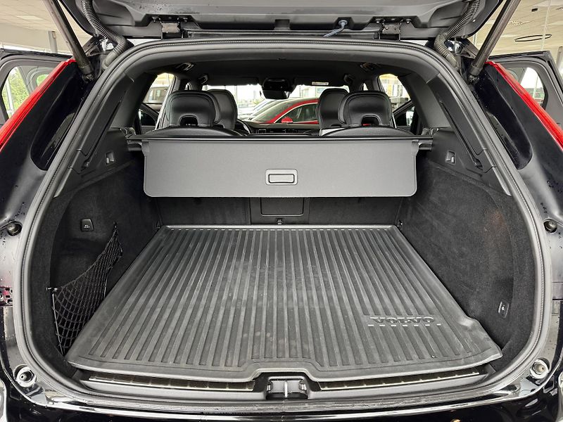 Volvo XC60 T5 Polestar*Inscription*HeadUP - fotka 32 z 34