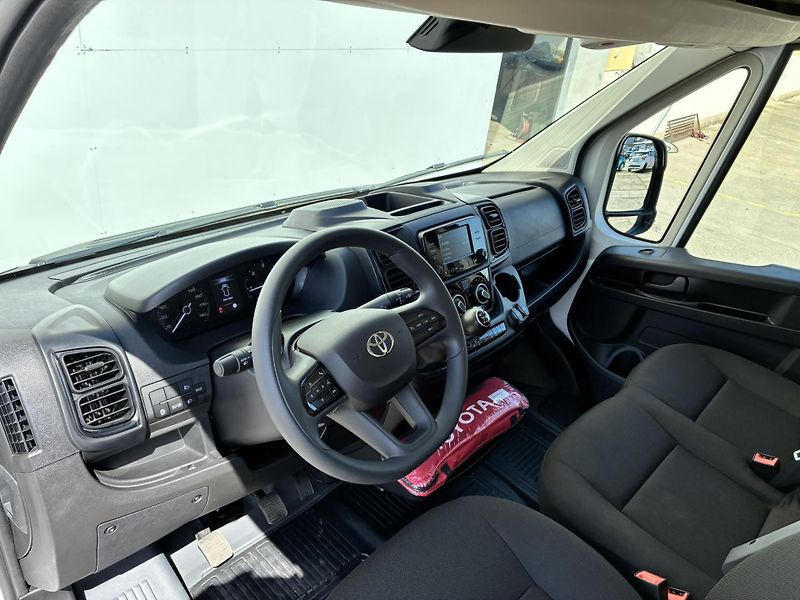 Toyota ProAce L2 H2 2.2 D-4D Life - fotka 5 z 20