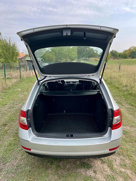 Škoda Octavia (2017) 1.6 TDI 85 kW ve skvělém stavu - fotka 4 z 12