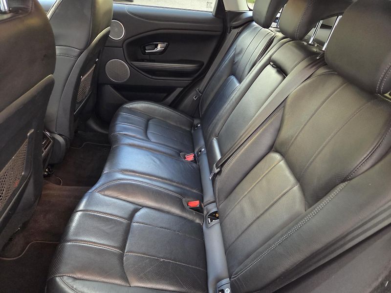 Land Rover Range Rover Evoque (2016) 2.0TD Aut 4x4 Hlučnější motor - fotka 20 z 38