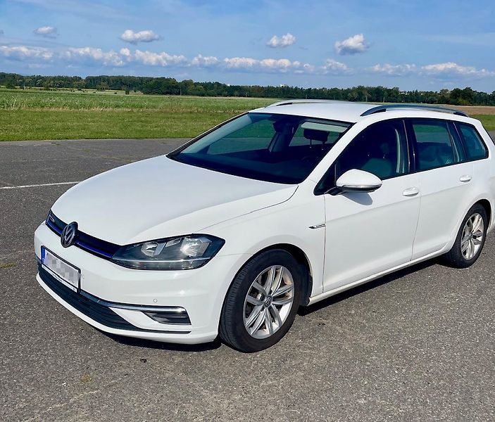 Volkswagen Golf Variant (2018) DSG/Comfortline/motor 79tis   - fotografie inzerátu