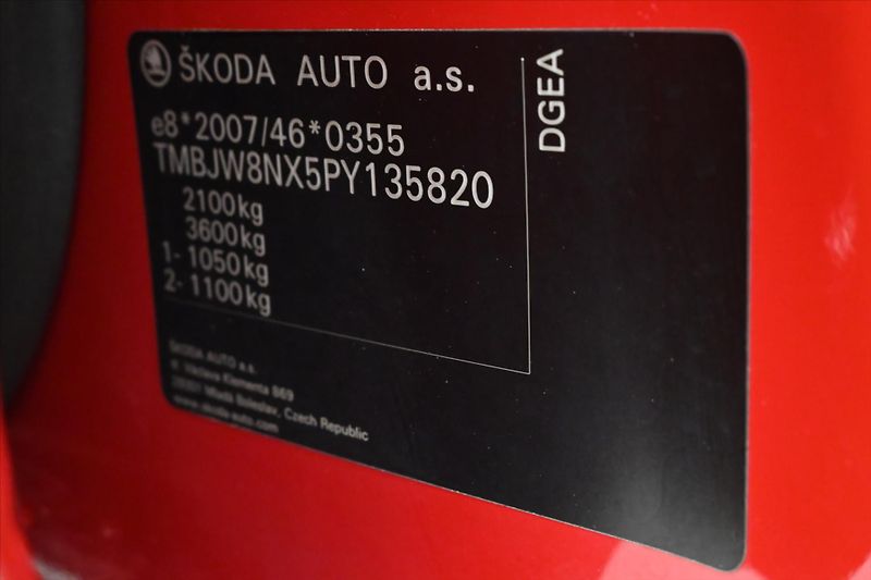 Škoda Octavia 1,4 TSI iV 150kW DSG Style SoH - fotka 12 z 32