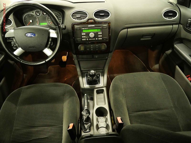 Ford Focus (2006) 1.8TDCi, AC, temp - fotka 8 z 20