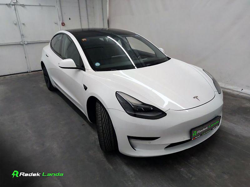 Tesla Model 3 (2022) AWD | Dual Motor, AMD Ryzen - fotka 1 z 8
