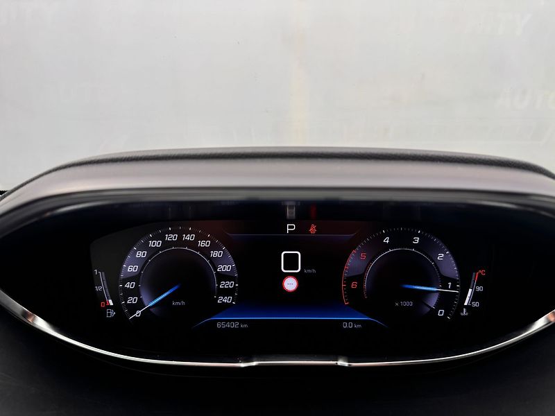 Peugeot 3008 1.5 BlueHDi Allure Aut., ČR - fotka 17 z 26