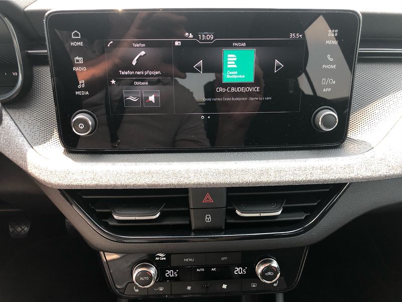 Škoda Kamiq 1.0 TSi SELECTION - fotka 19 z 27
