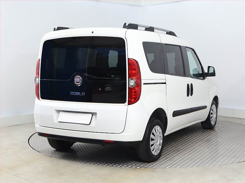 Fiat Dobló (2011) 1.6 MultiJet, 5Míst - fotka 5 z 11