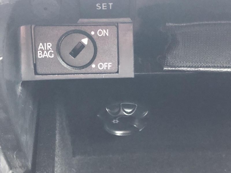 Volkswagen Golf (2011) 2,0TDi STYLE nez. rezervace - fotka 64 z 68
