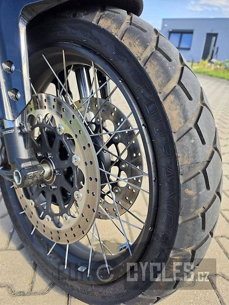 QJ Motor (2025) SRT 600 SX - fotka 8 z 16