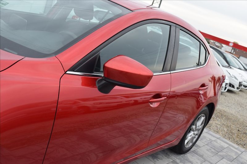 Mazda 3 2,0 G 88KW  DIGIKLIMA ALU NAVI - fotka 12 z 47