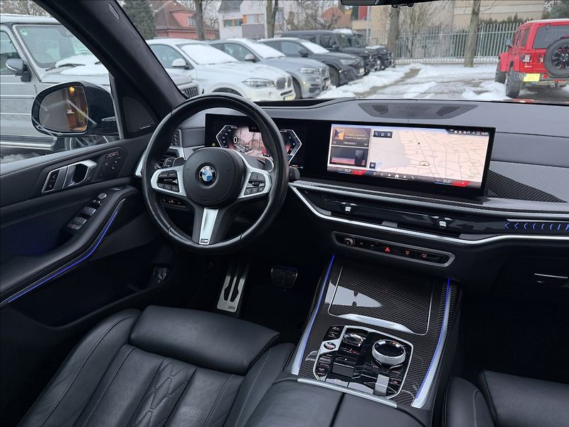 BMW X7 40d Xdrive Msport - fotka 12 z 40