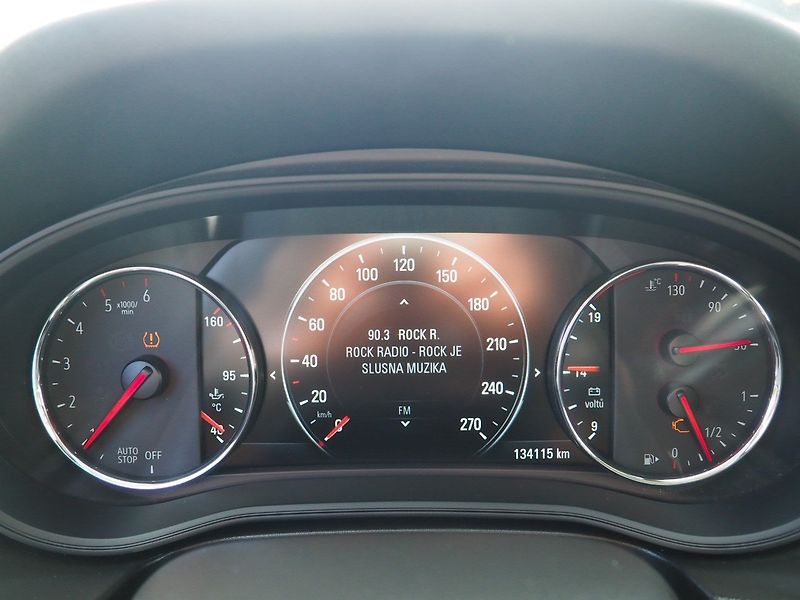 Opel Insignia (2018) Turbo D4x4, 125 kW - fotka 30 z 43