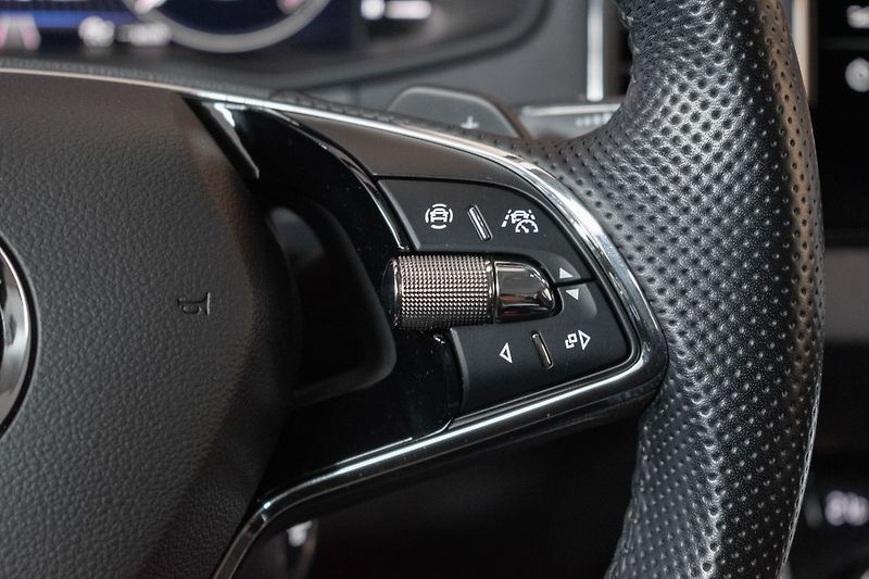 Škoda Karoq 1.5 TSI STYLE+*DSG*WEBASTO*ČR - fotka 20 z 44