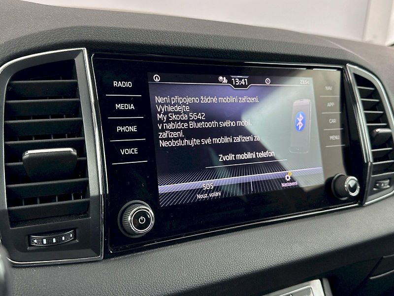 Škoda Karoq (2023) 2.0TDI 110kW Ambition Tour - fotka 15 z 32