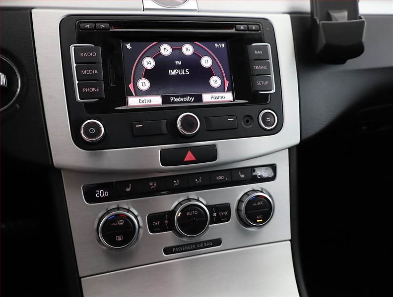Volkswagen Passat (2013) Highline 2.0 TDI, Automat - fotka 10 z 14
