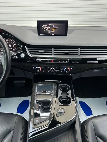 Audi Q7 (2017) 3.0 TFSI PREMIUM+ 360° 7 MIST - fotka 25 z 37
