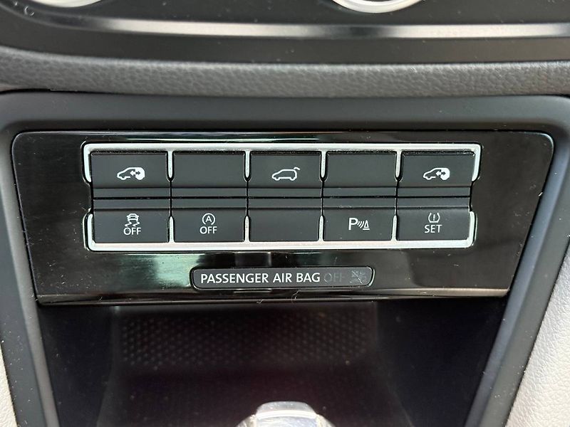 Volkswagen Sharan (2013) 2.0 TDI 103 kW Comfortline 6 M - fotka 16 z 24