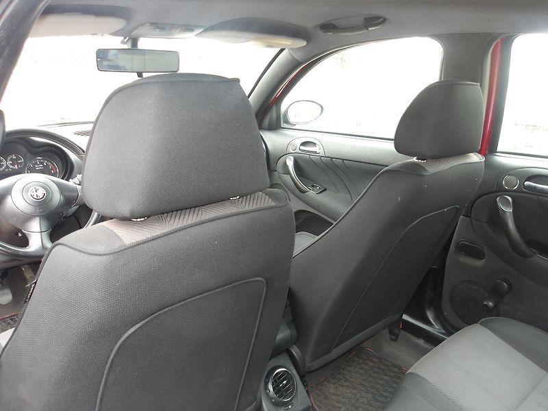 Alfa Romeo 147 1,6i 77kW LPG - fotka 22 z 30