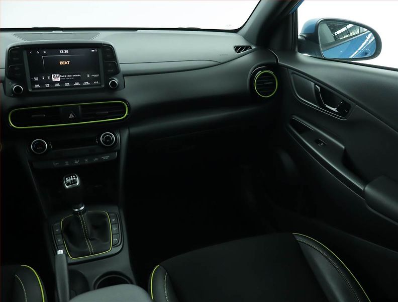 Hyundai Kona (2018) 1.0 T-GDI, Serv.kniha, Kůže - fotka 8 z 15