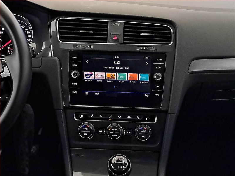 Volkswagen Golf (2017) Comfortline 1.0 TSI, Tempomat - fotka 12 z 17