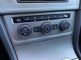 Volkswagen Golf 1,4 TSI 92 kW Maraton Edition - náhled 19
