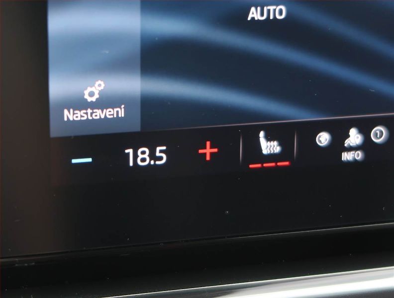 Škoda Octavia (2023) RS 2.0 TSI - fotka 24 z 31